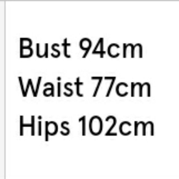 Authentic Burberry Cap Sleeve Polo Shirt size Medium, NWOT - Picture 9 of 9